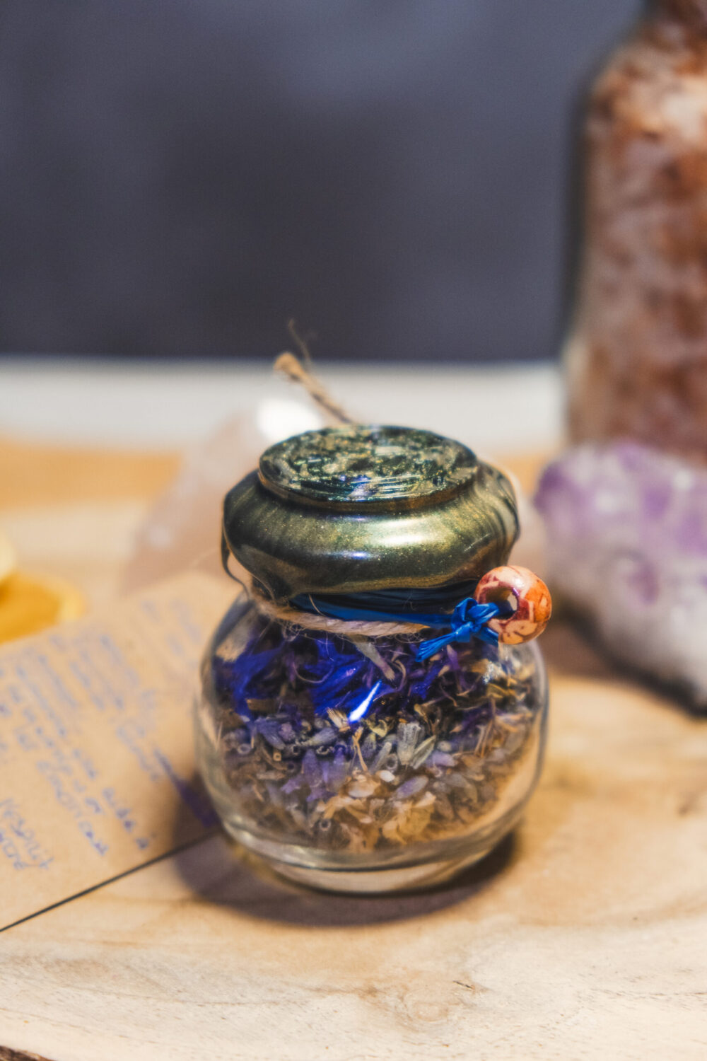 Spell Jars – Talismans de Bien-Être et d’Énergie